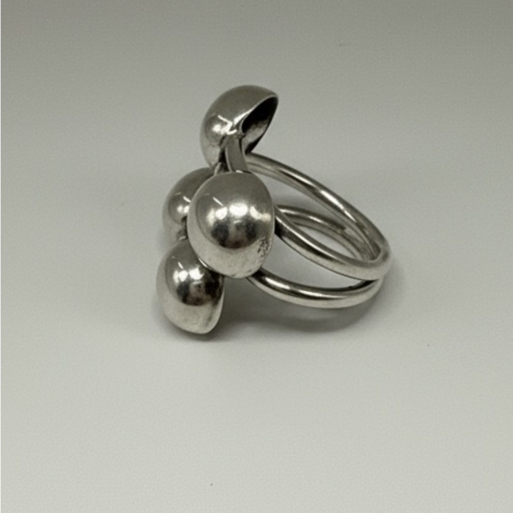 Chunky  Sterling Silver Women's Ring 9.34 grams stamped weight: 17.05 G - Picture 12 of 15